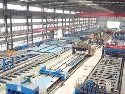 国家级5G工厂机器人助力桥梁打造“钢筋铁骨”